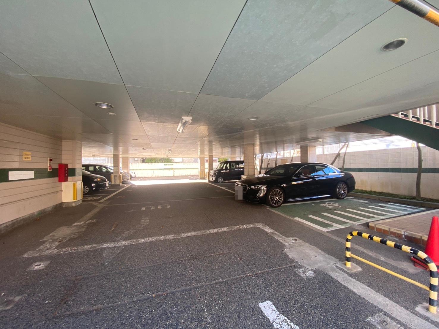 ダブルパーク西堀通5テナント跡の外観・駐車場イメージ2枚目