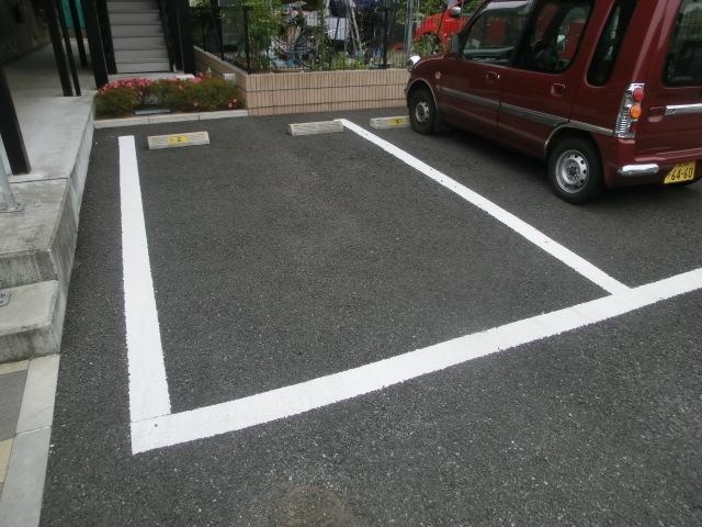 上尾市浅間台2丁目 （パルテノン）の外観・駐車場イメージ2枚目