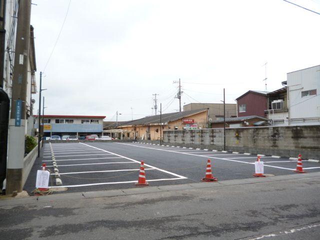 西口駅前駐車場の外観・駐車場イメージ1枚目