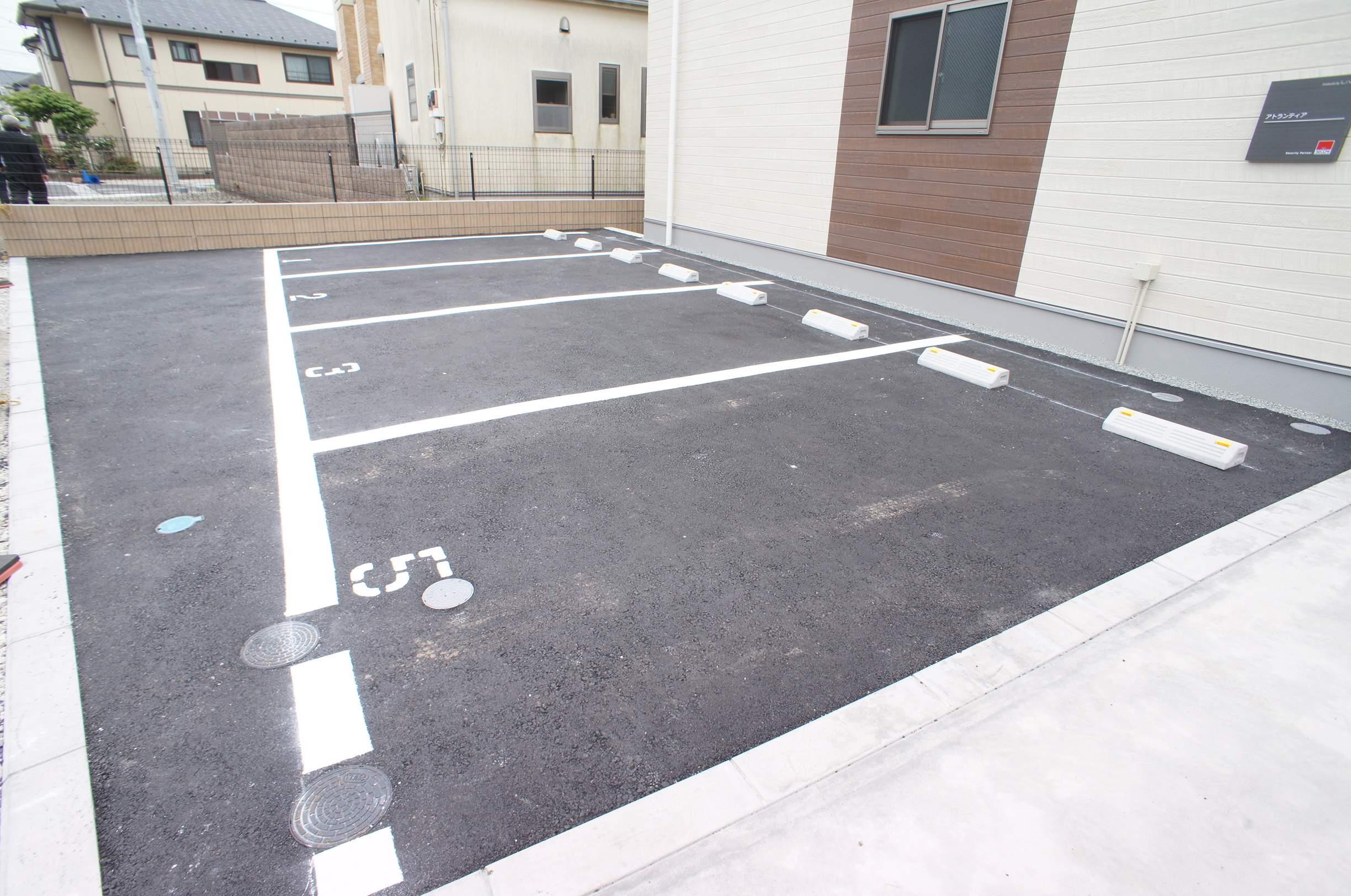 リブリ・アトランティアの外観・駐車場イメージ2枚目