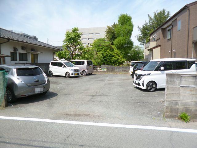 二本木3丁目駐車場の外観・駐車場イメージ3枚目