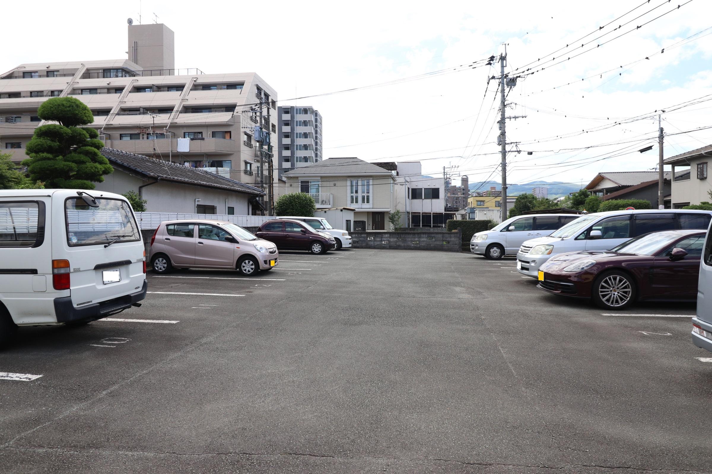 坪井４丁目パーキングの外観・駐車場イメージ3枚目
