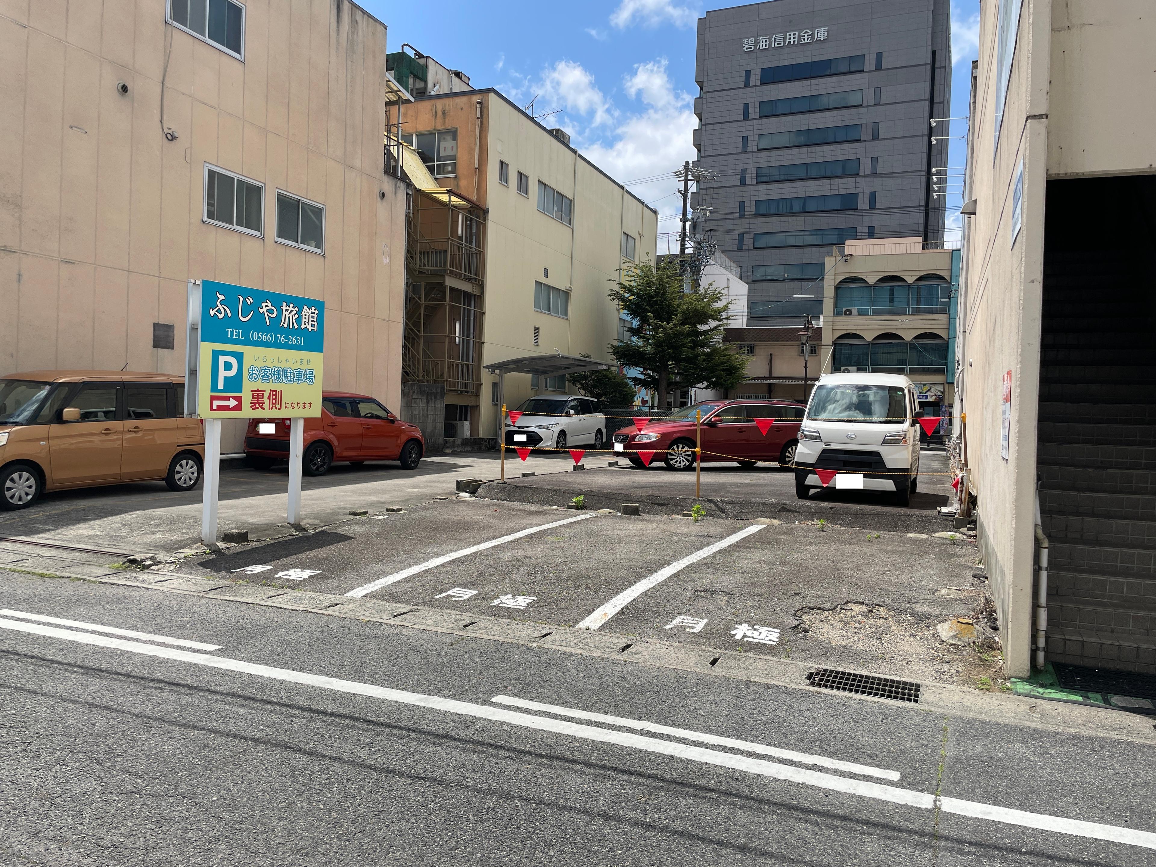 御幸本町成瀬駐車場の外観・駐車場イメージ1枚目
