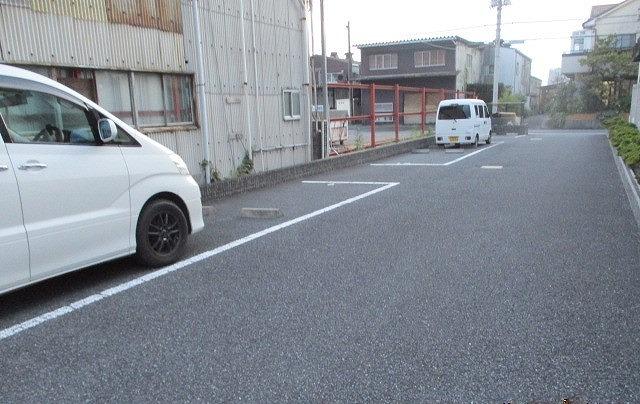 西島ＥＡＳＴ(24872)の外観・駐車場イメージ1枚目