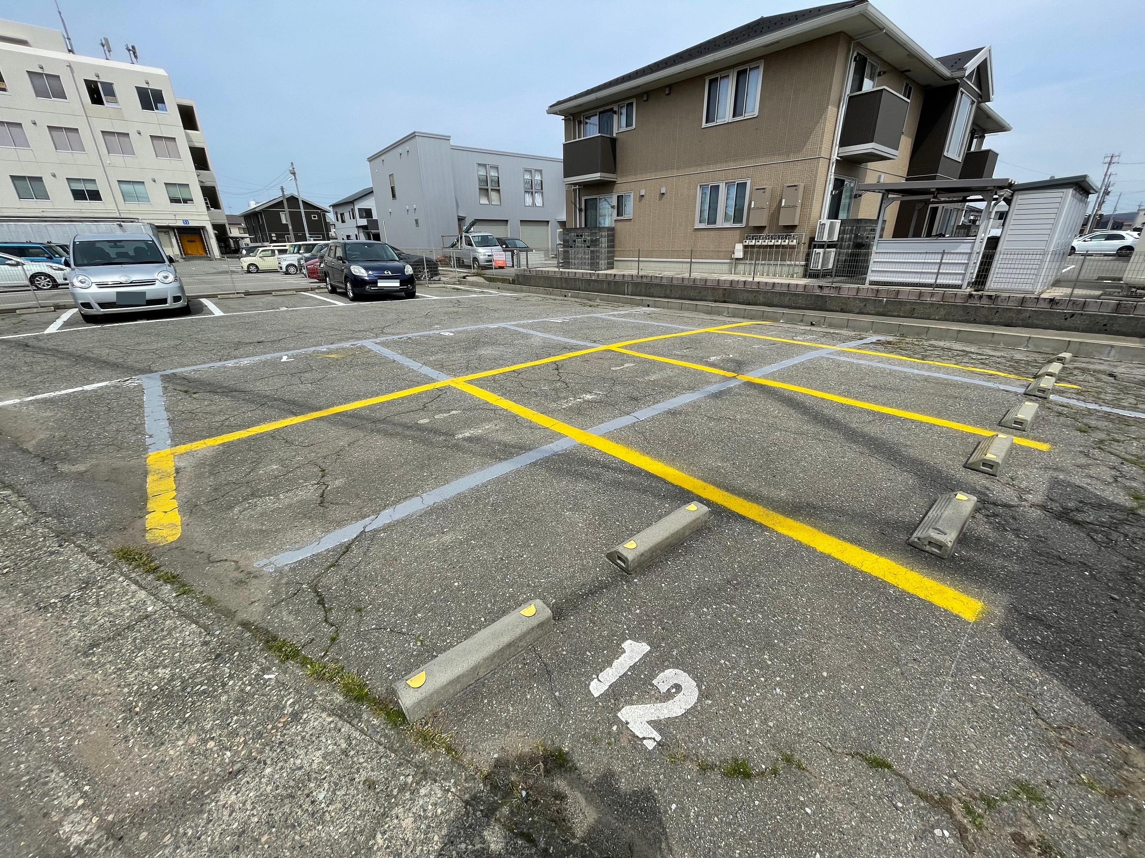 キャピタルパーキングⅢの外観・駐車場イメージ2枚目