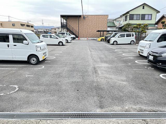 西大村(55501)の外観・駐車場イメージ1枚目