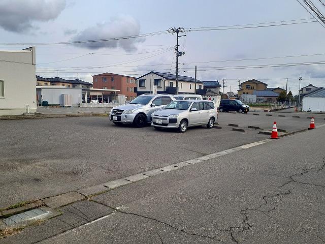坂井東５駐車場の外観・駐車場イメージ2枚目