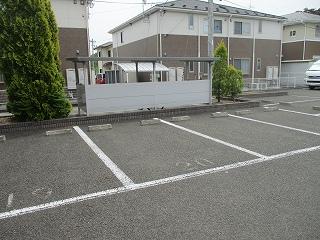 リバティ(31912)の外観・駐車場イメージ1枚目