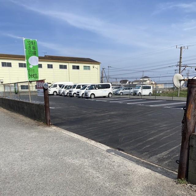 梶取月極駐車場の外観・駐車場イメージ1枚目