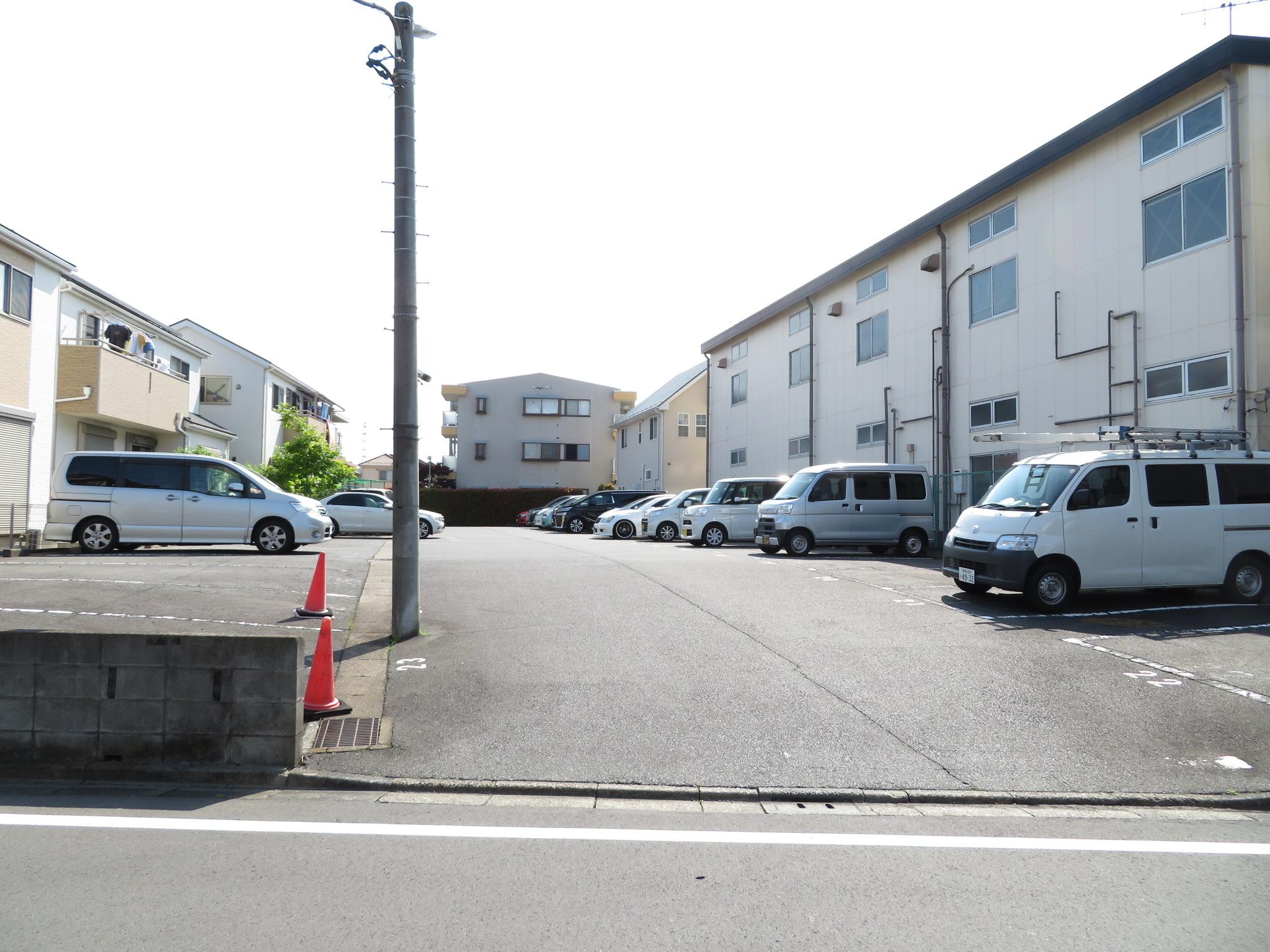 グランドマンション駐車場の外観・駐車場イメージ1枚目