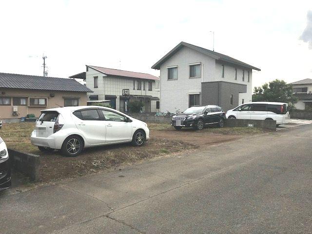 トレテスパーキングの外観・駐車場イメージ3枚目