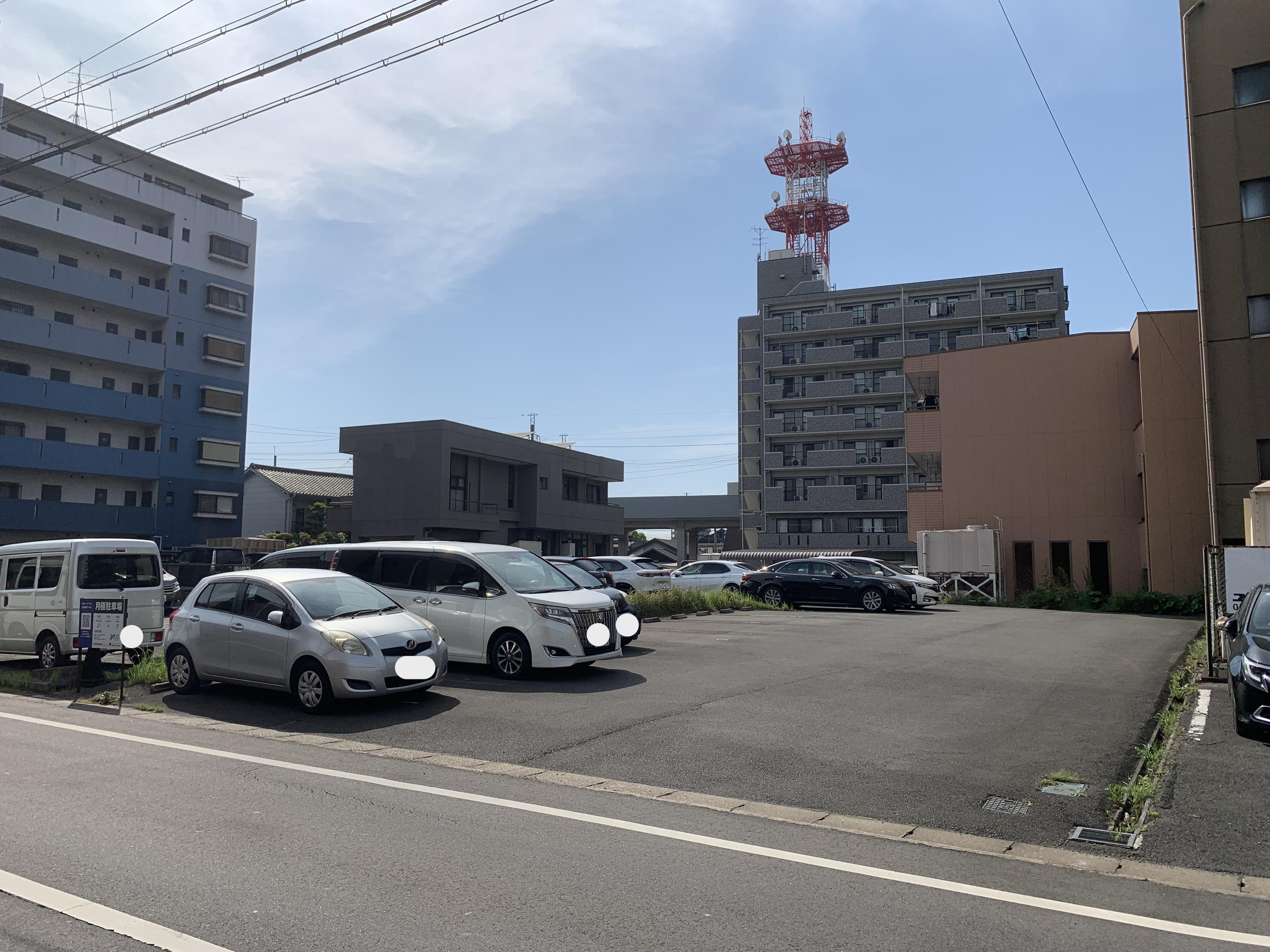 000156の外観・駐車場イメージ1枚目