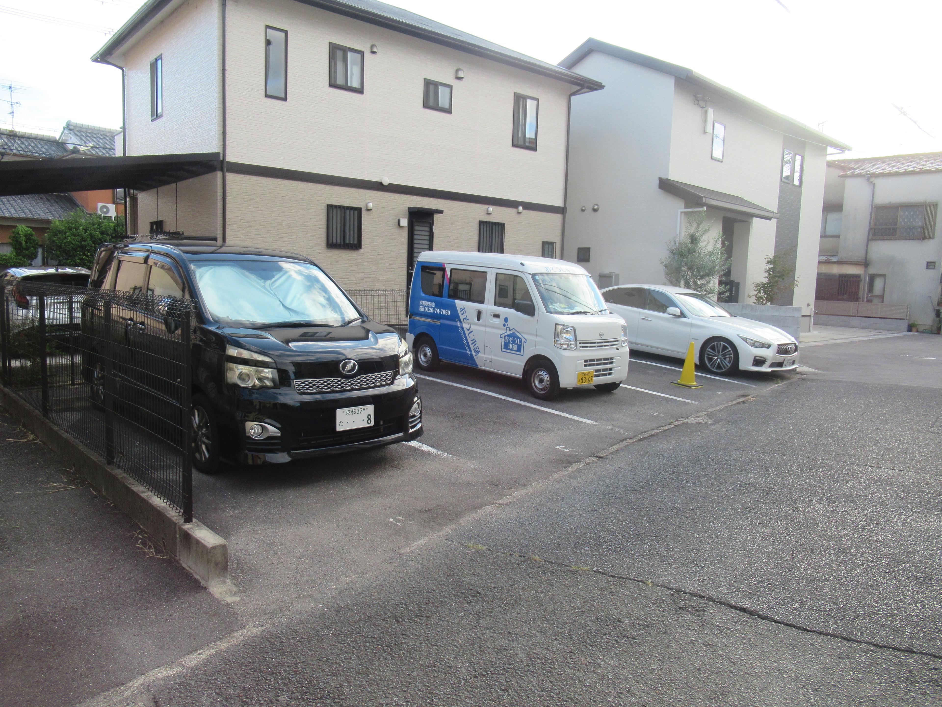 前田ガレージの外観・駐車場イメージ2枚目