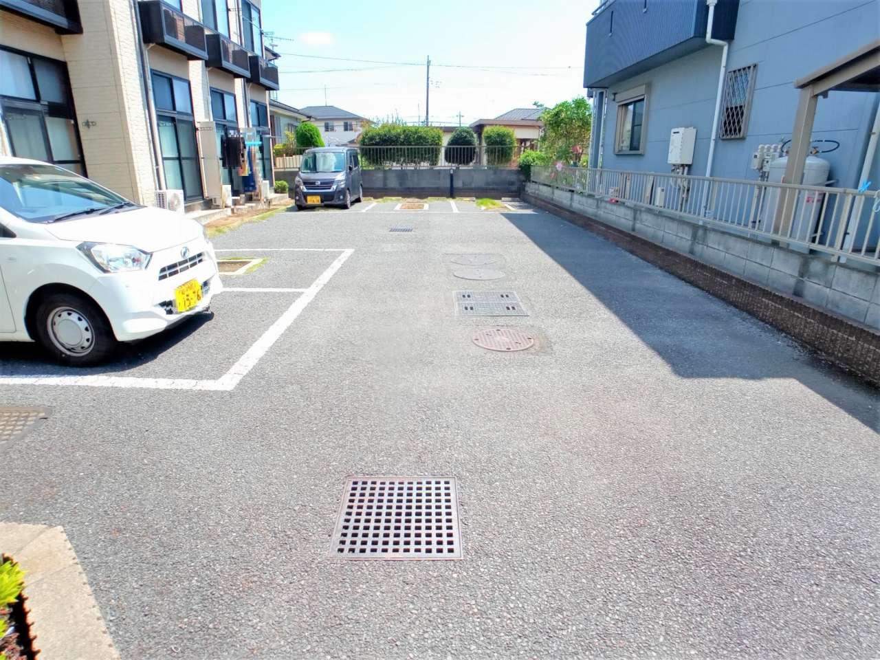 タウンコート(34211)の外観・駐車場イメージ1枚目
