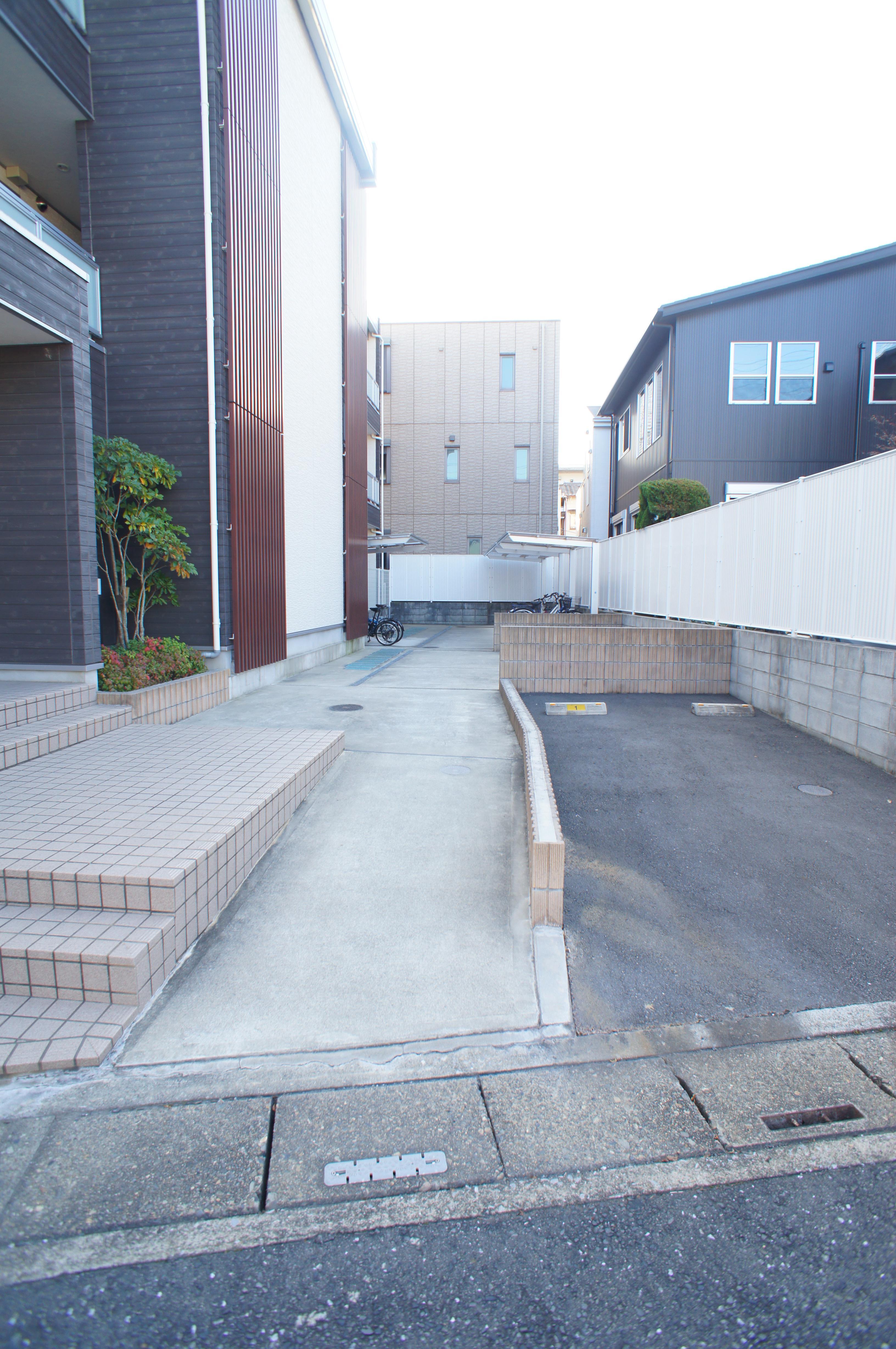 リブリ・コスモ駐車場の外観・駐車場イメージ2枚目