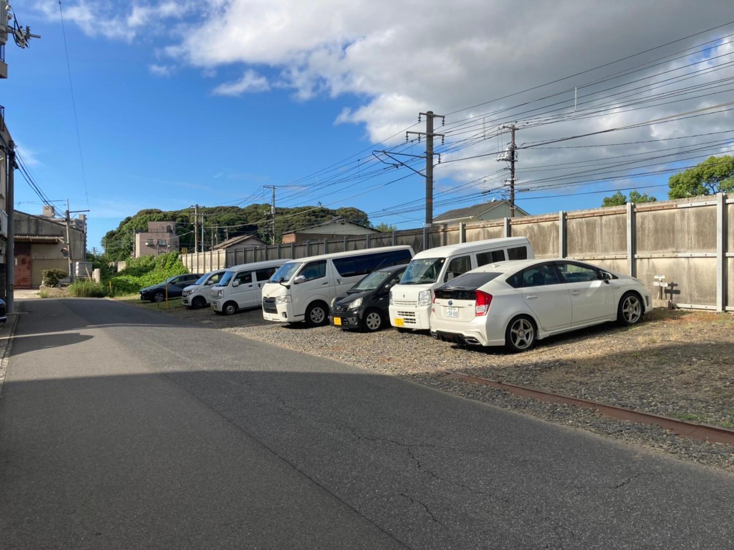 小立駐車場の外観・駐車場イメージ2枚目