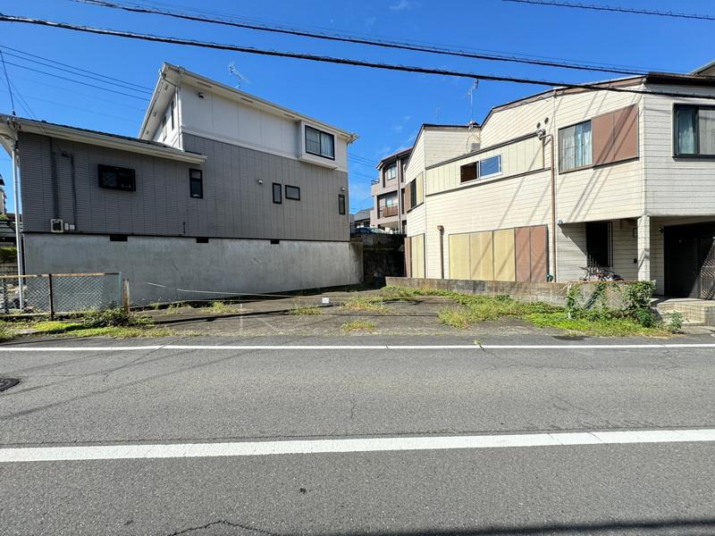 愛宕町深谷パーキングの外観・駐車場イメージ1枚目