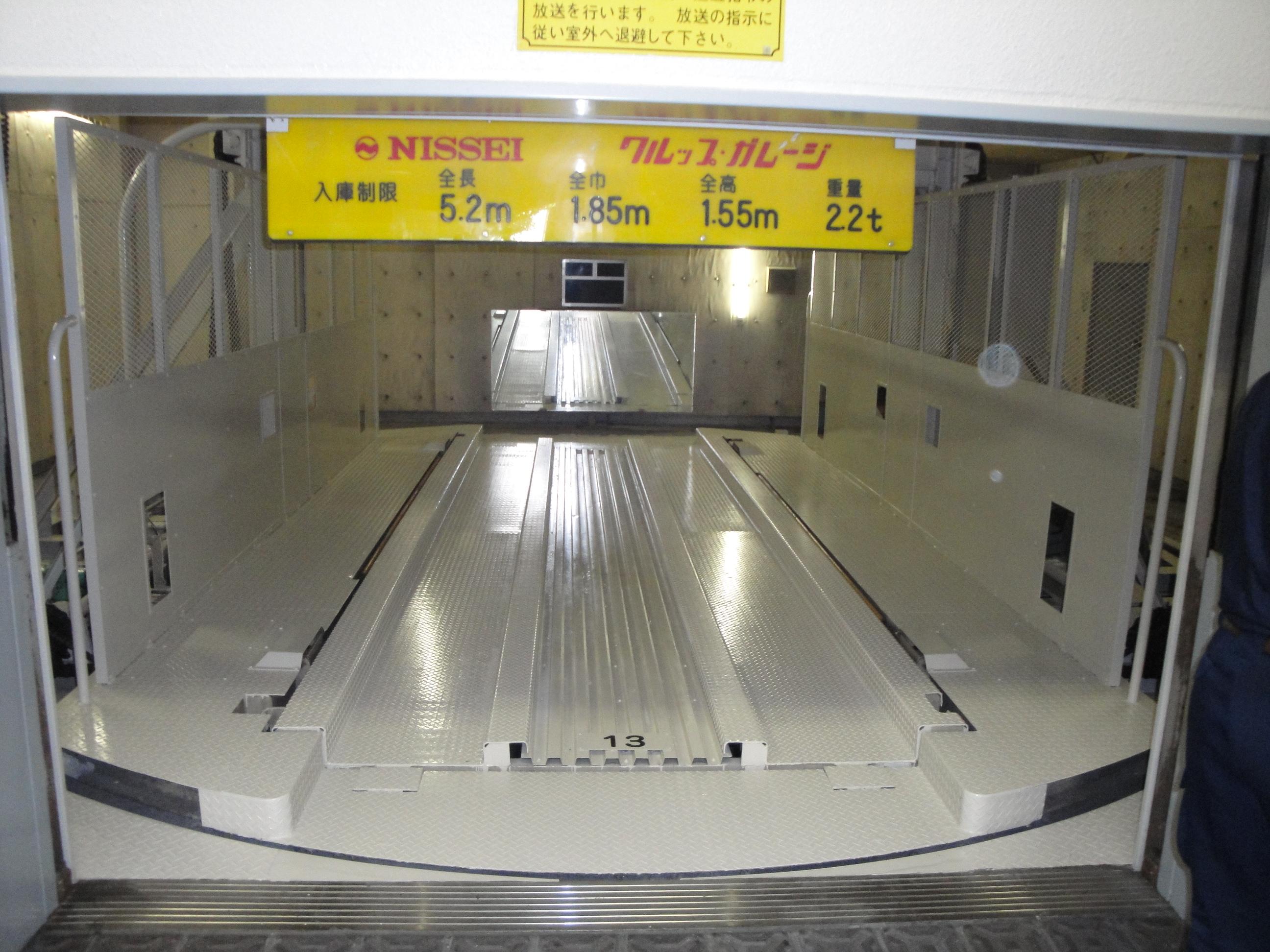 大起興産長堀橋ビルの駐車配置図