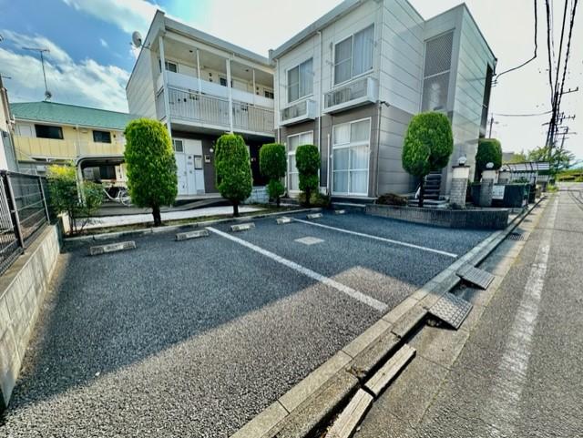 バイオレット(21098)の外観・駐車場イメージ1枚目