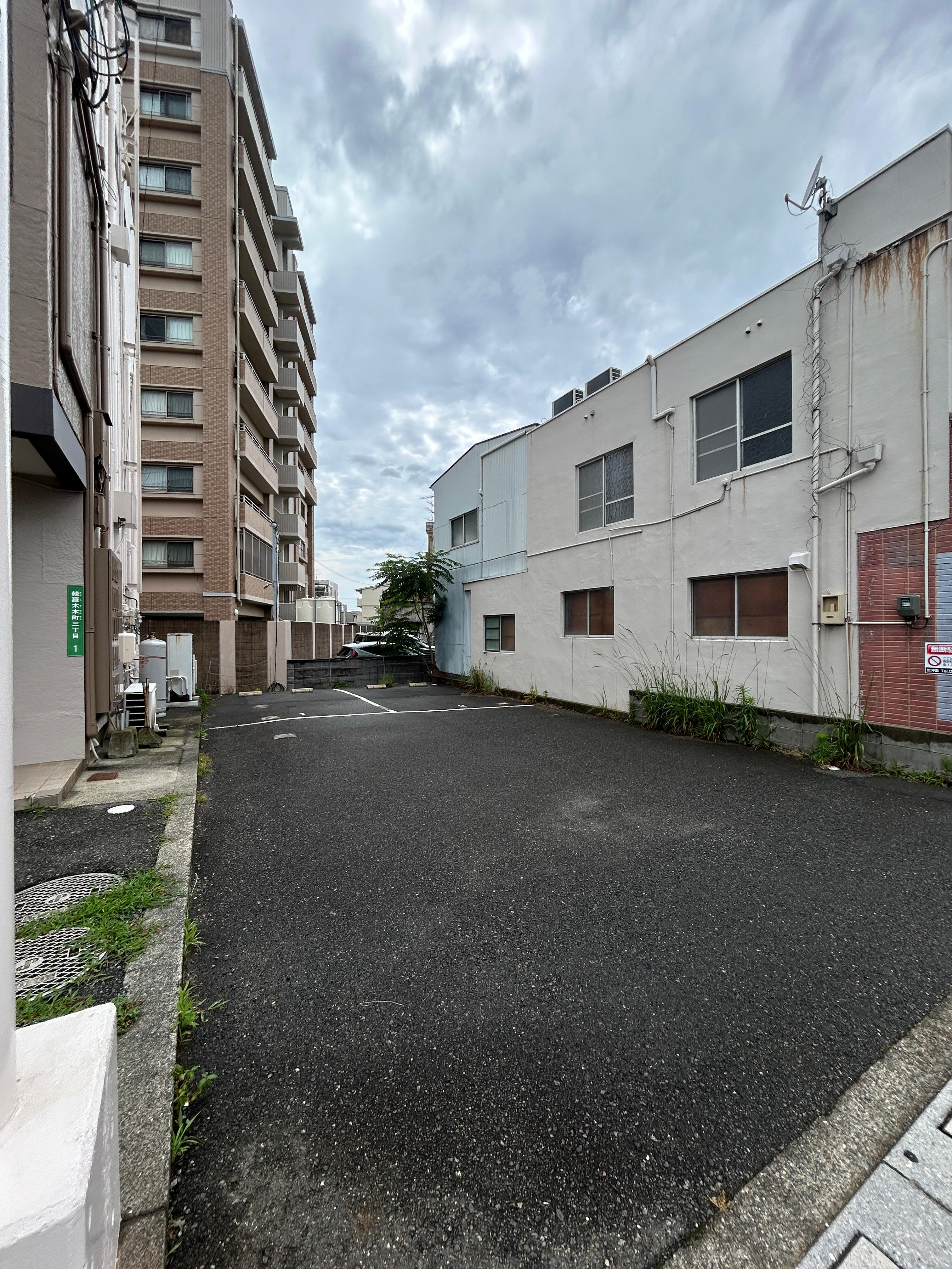 綾羅木沖田駐車場の外観・駐車場イメージ1枚目