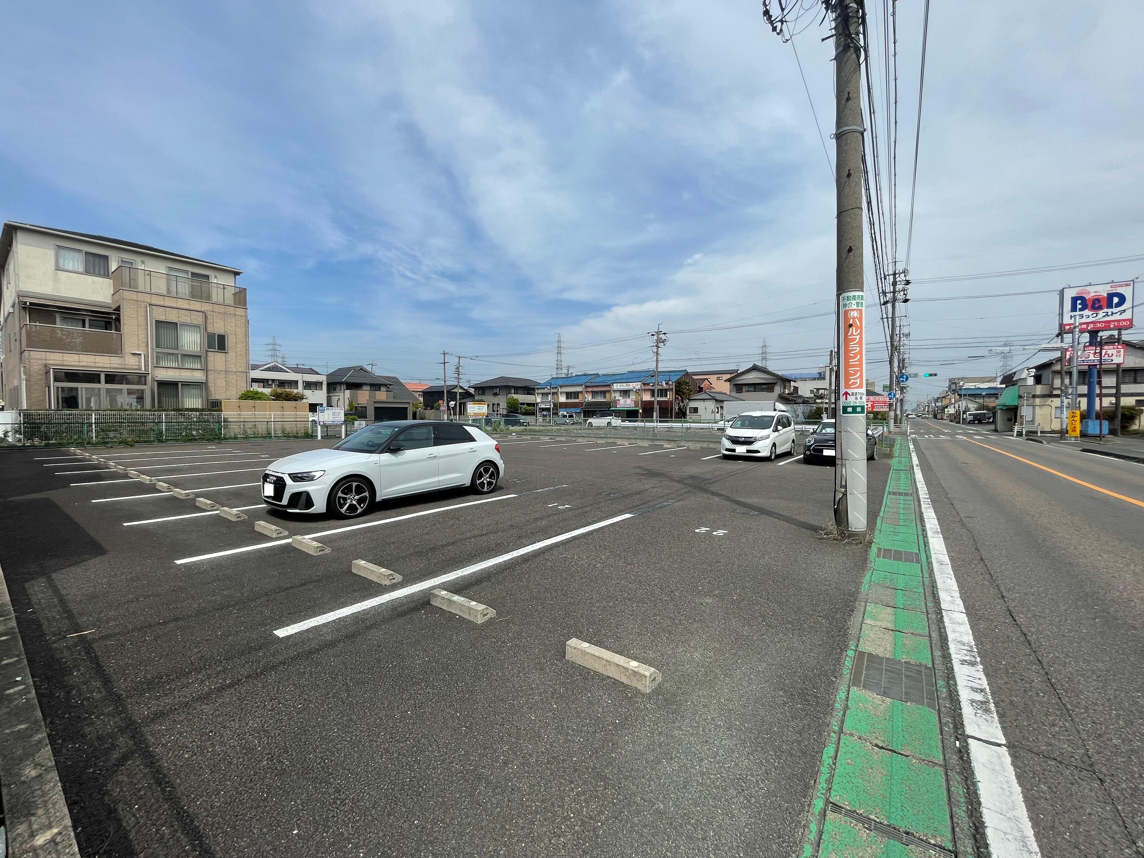 徳重メロディパークの外観・駐車場イメージ1枚目