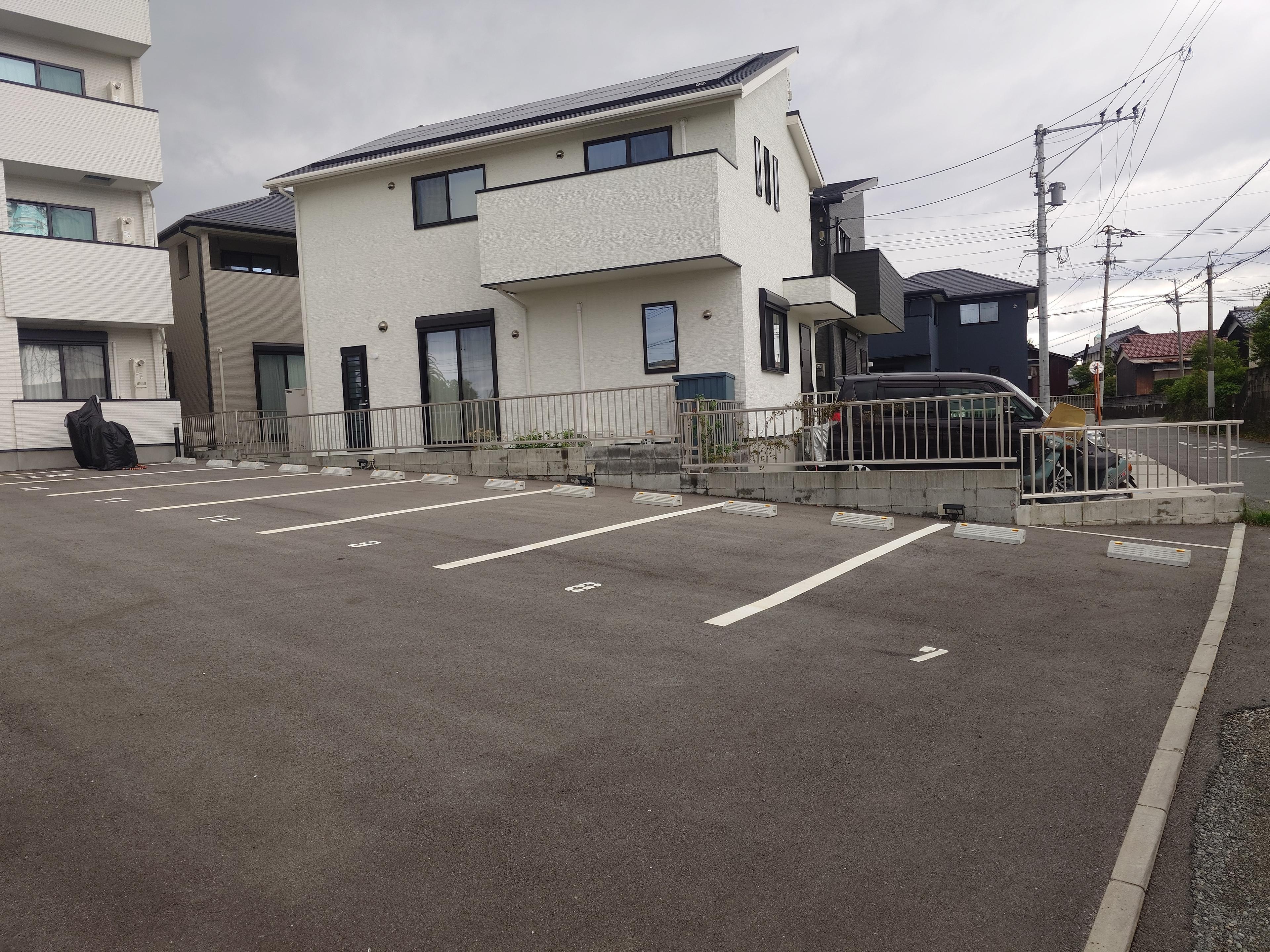 アベニール津福本町駐車場の外観・駐車場イメージ1枚目