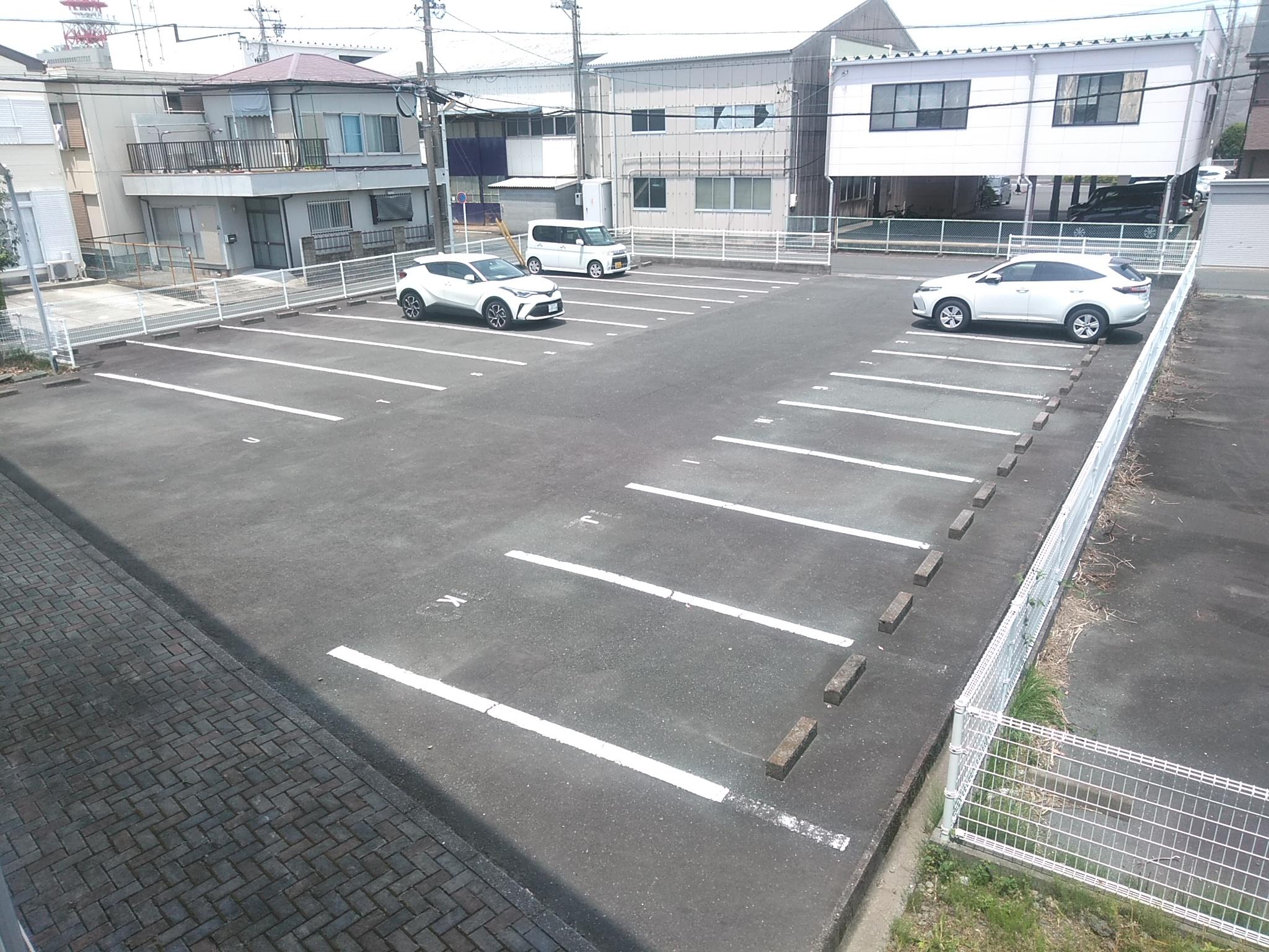 パレスセルシオⅡの外観・駐車場イメージ1枚目