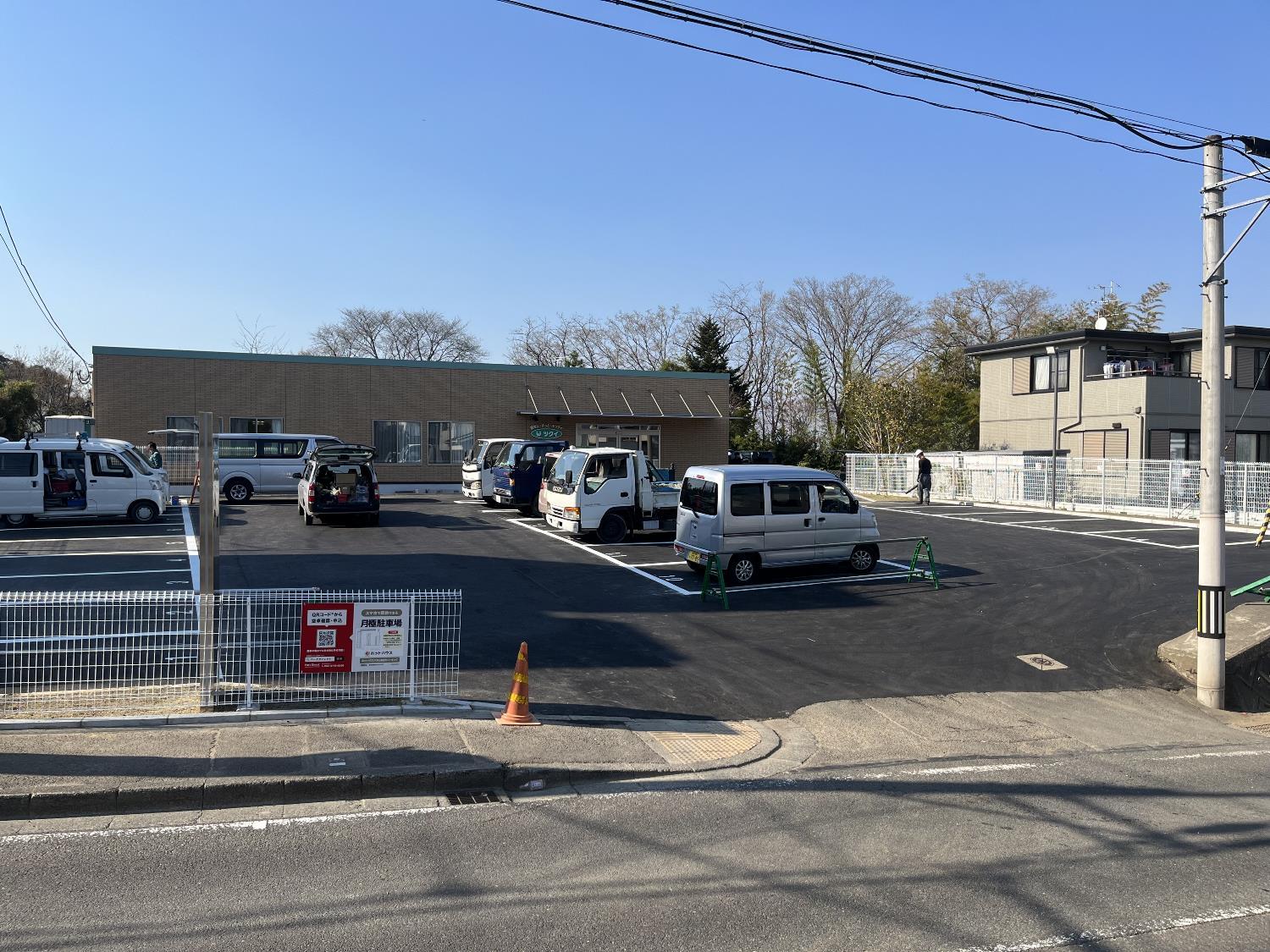 ホットハウス八木山香澄町パーキングの外観・駐車場イメージ1枚目