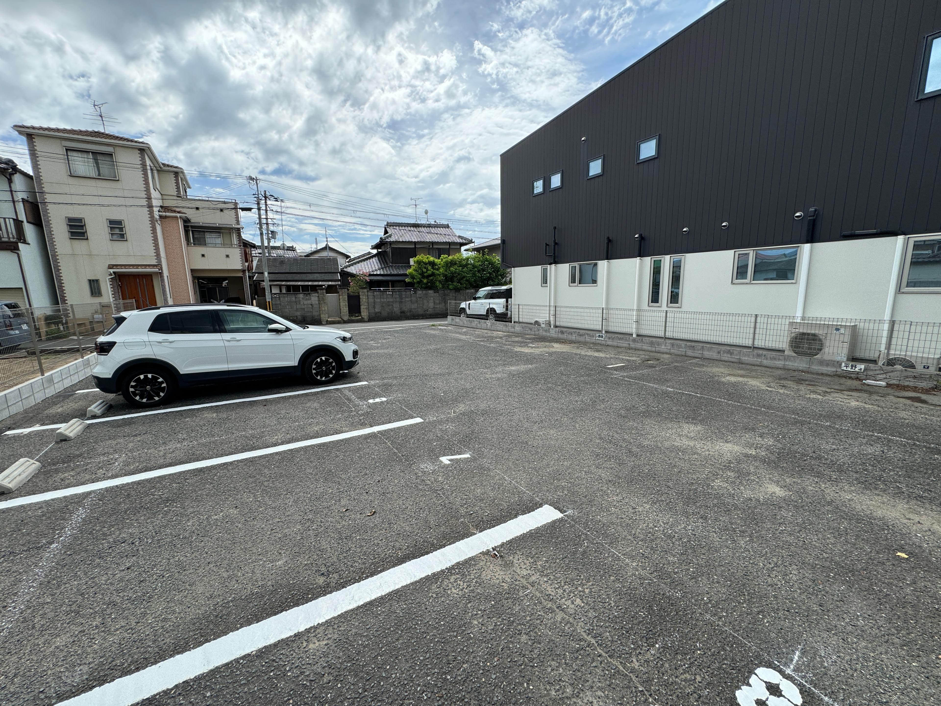 ユアーズモータープールの外観・駐車場イメージ2枚目