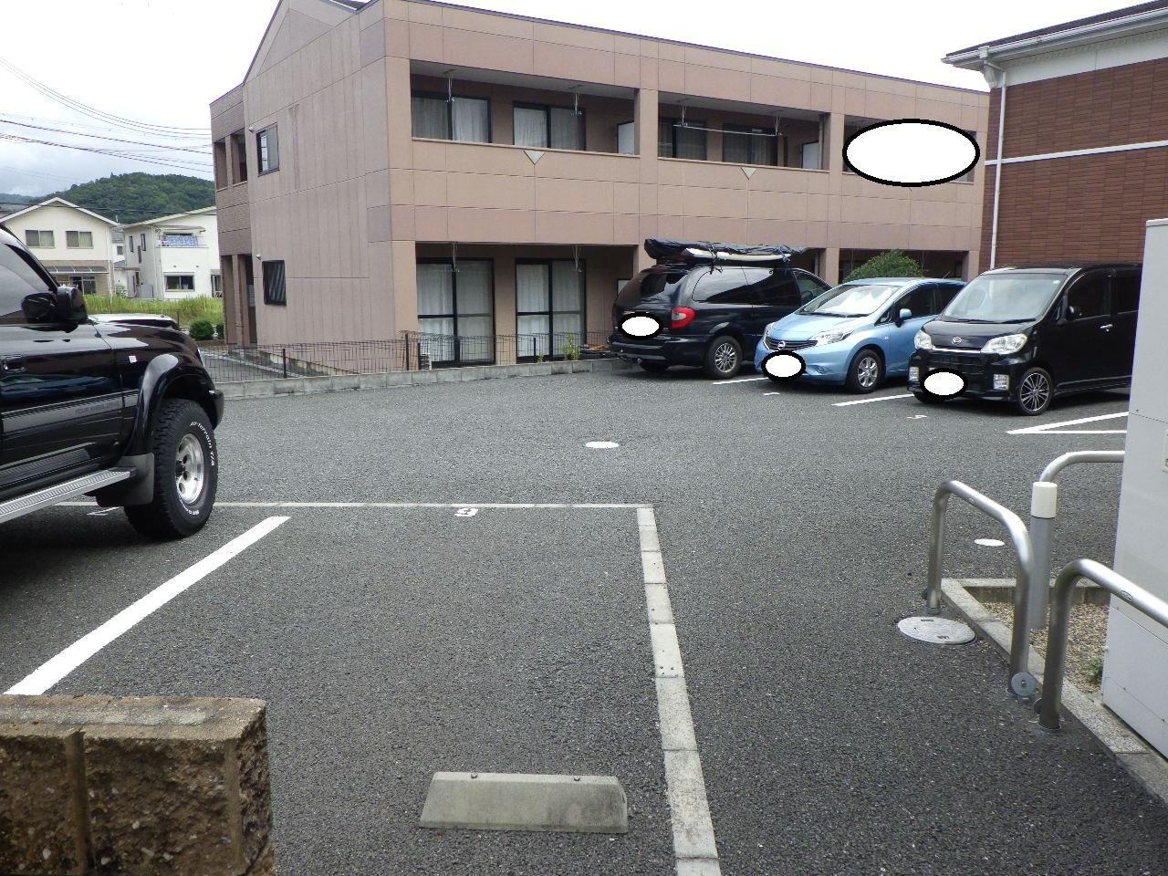 ビーグルスクエアⅡの外観・駐車場イメージ2枚目