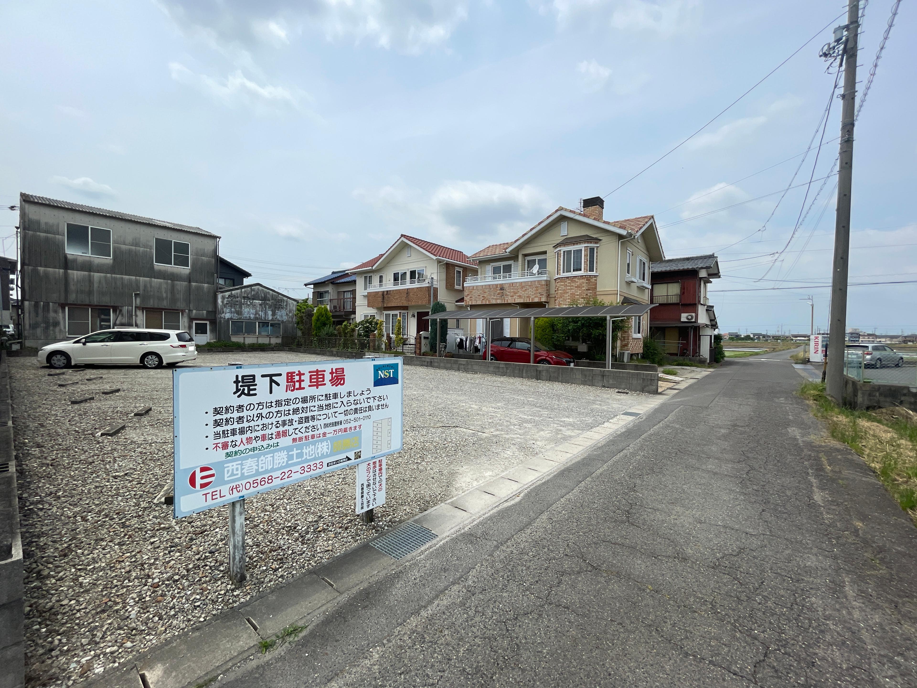 堤下駐車場の外観・駐車場イメージ1枚目