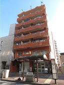 リアライズ尾頭橋の駐車場