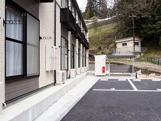 ＭＹＣ(32780)の外観・駐車場イメージ2枚目