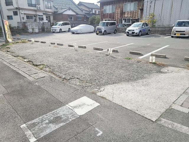 雑賀町Ｋ駐車場（縦列）の外観・駐車場イメージ2枚目