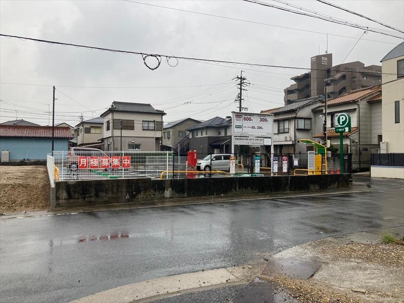 浦里３丁目の外観・駐車場イメージ2枚目