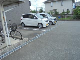 ＭＩＹＡＢＩ(28398)の外観・駐車場イメージ1枚目