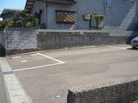 品田パーキングの外観・駐車場イメージ2枚目