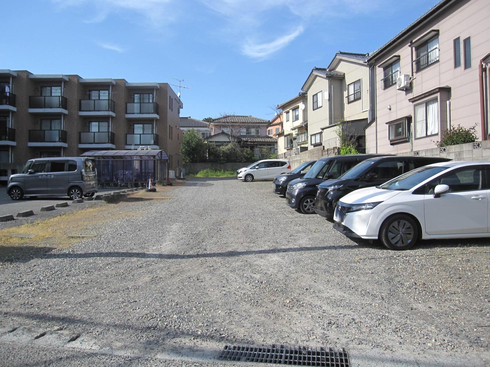 第4駐車場の外観・駐車場イメージ2枚目