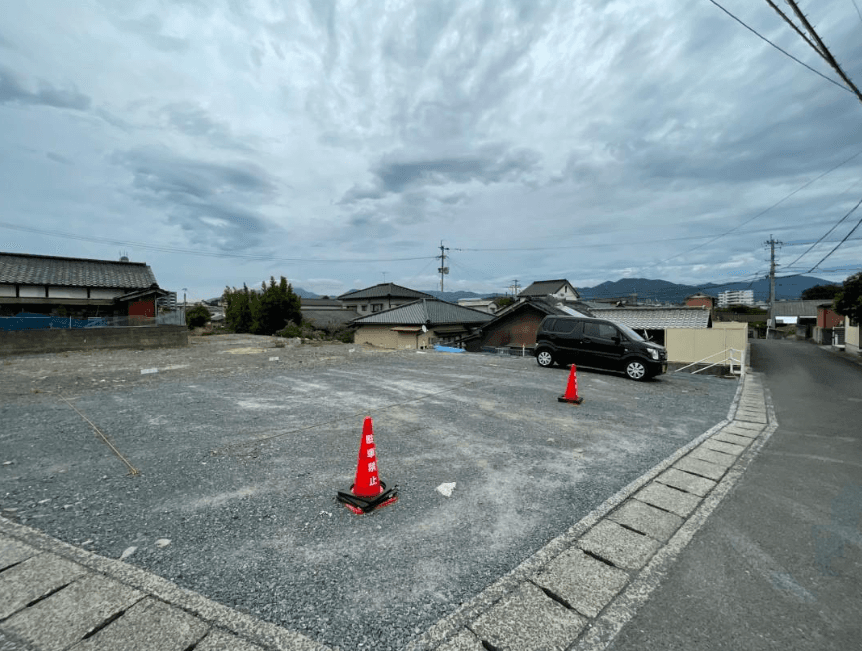中間第二駐車場の外観・駐車場イメージ1枚目