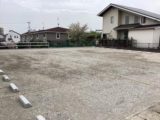 奈多１丁目ルミナス駐車場の外観・駐車場イメージ2枚目