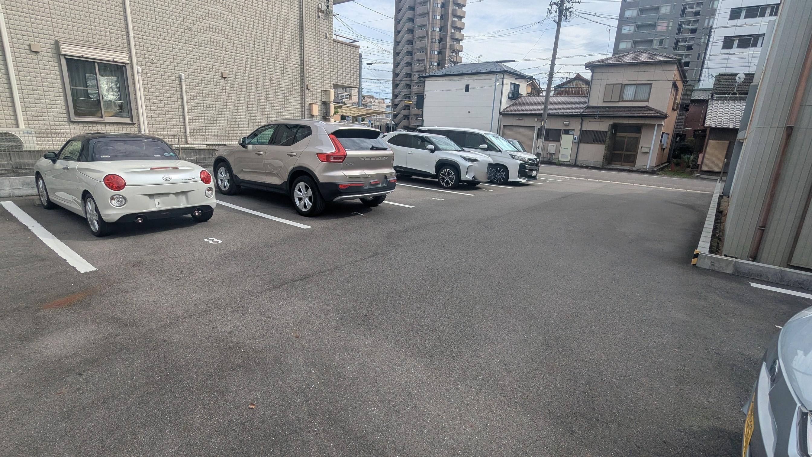マルイワ・松降一丁目パーキングの外観・駐車場イメージ3枚目