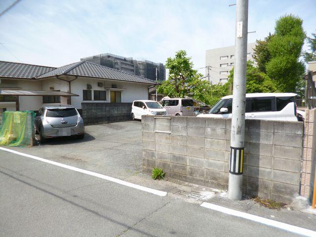 二本木3丁目駐車場の外観・駐車場イメージ2枚目