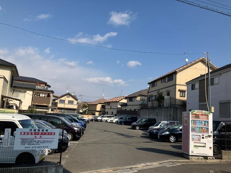 太秦東ヶ丘モータープールの外観・駐車場イメージ1枚目