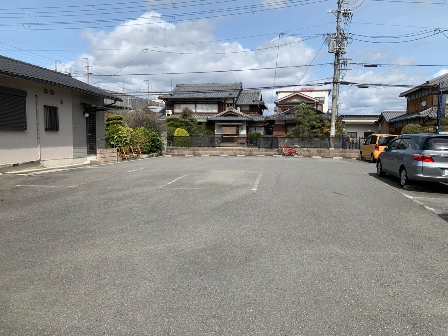 羽束師木村ガレージの外観・駐車場イメージ2枚目