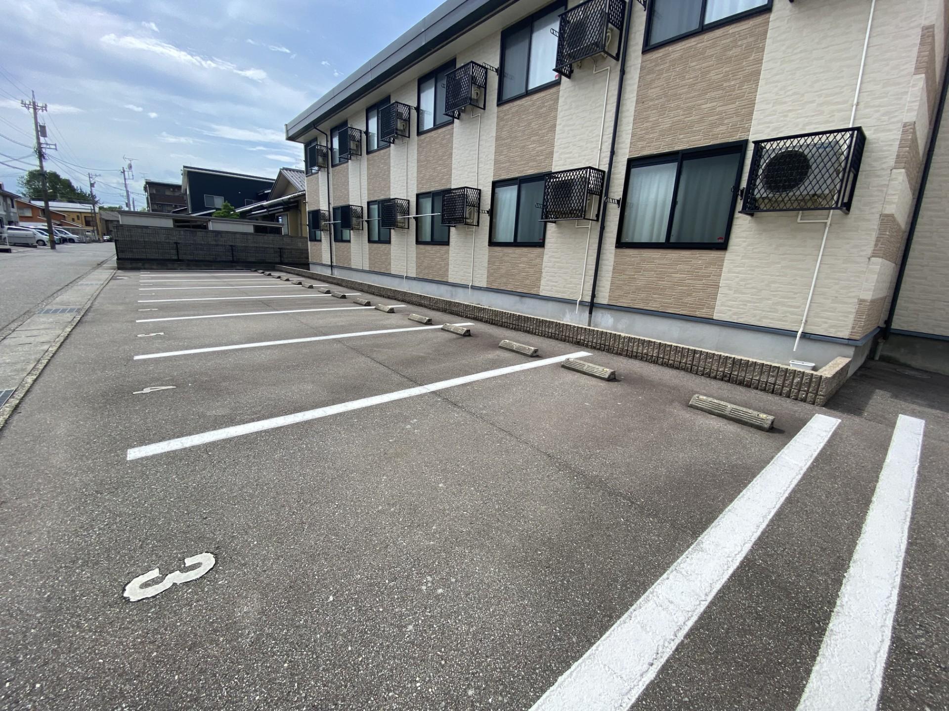 アルブルⅠ(35726)の外観・駐車場イメージ1枚目