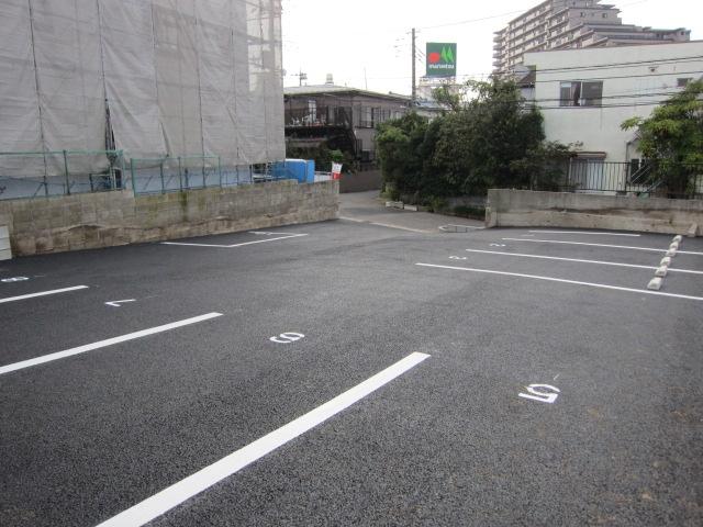 小仲台７丁目駐車場の外観・駐車場イメージ2枚目