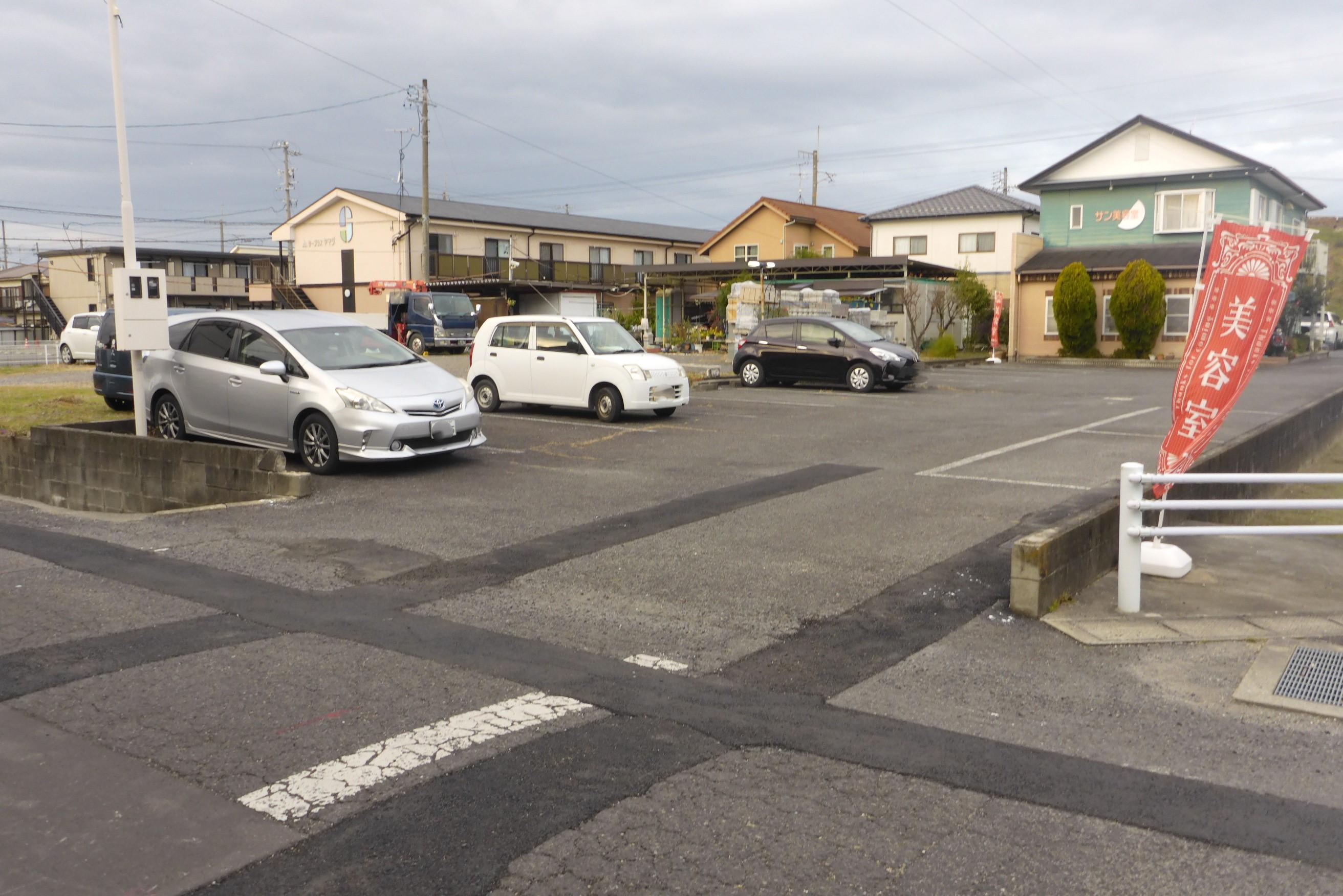 サン駐車場の外観・駐車場イメージ1枚目