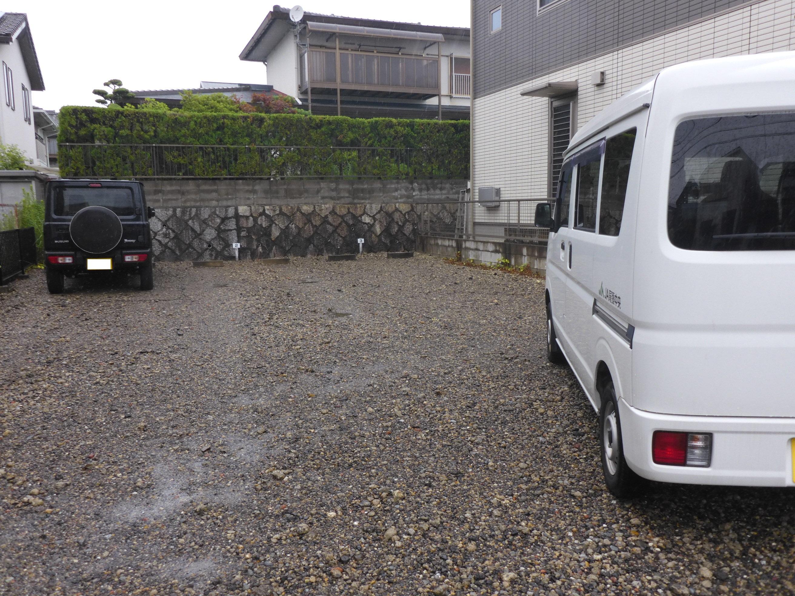 J-705の外観・駐車場イメージ1枚目
