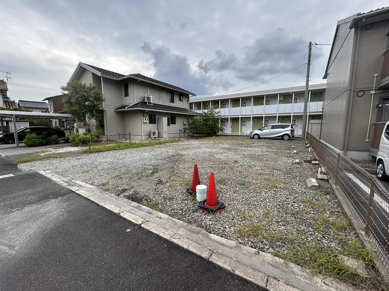 西川津A駐車場の外観・駐車場イメージ1枚目