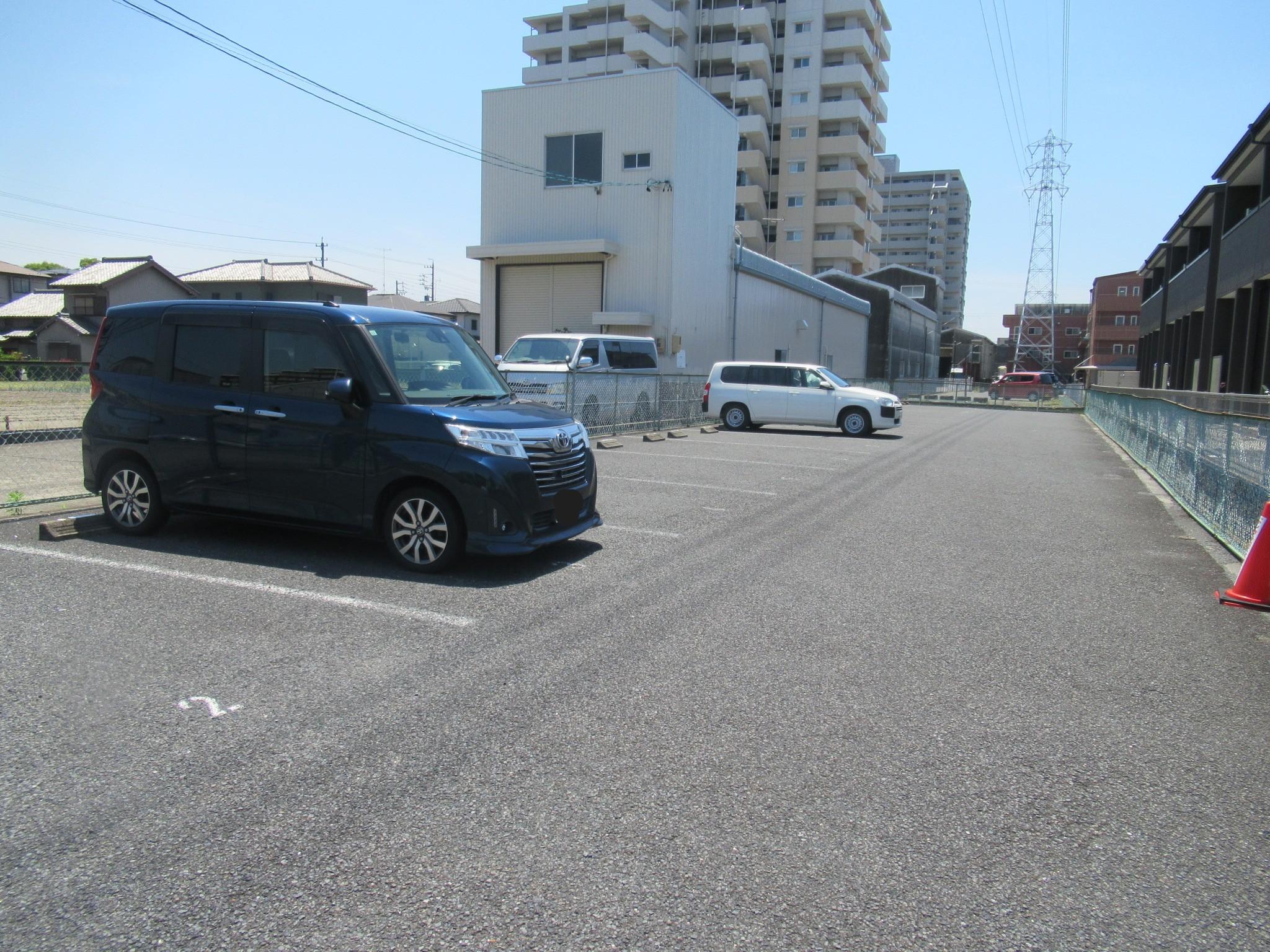 東起第2駐車場の外観・駐車場イメージ2枚目